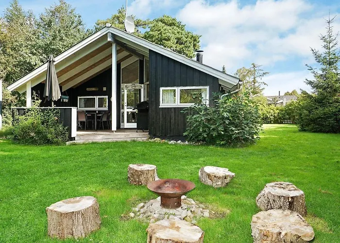 6 Person In Graested-by Traum * Græsted